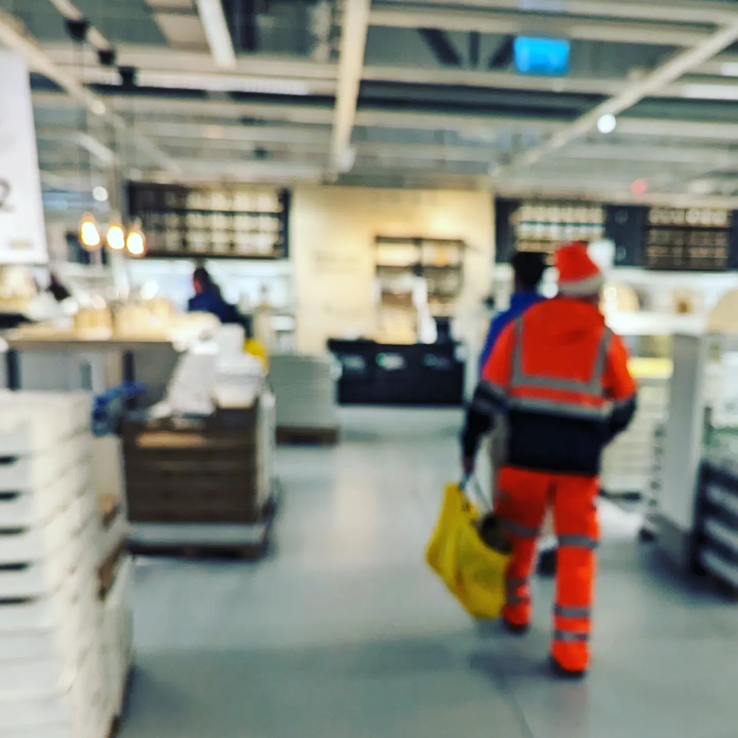 If anyone's looking for Hi-vis Santa, he was just in Eastgate IKEA a few moments ago.