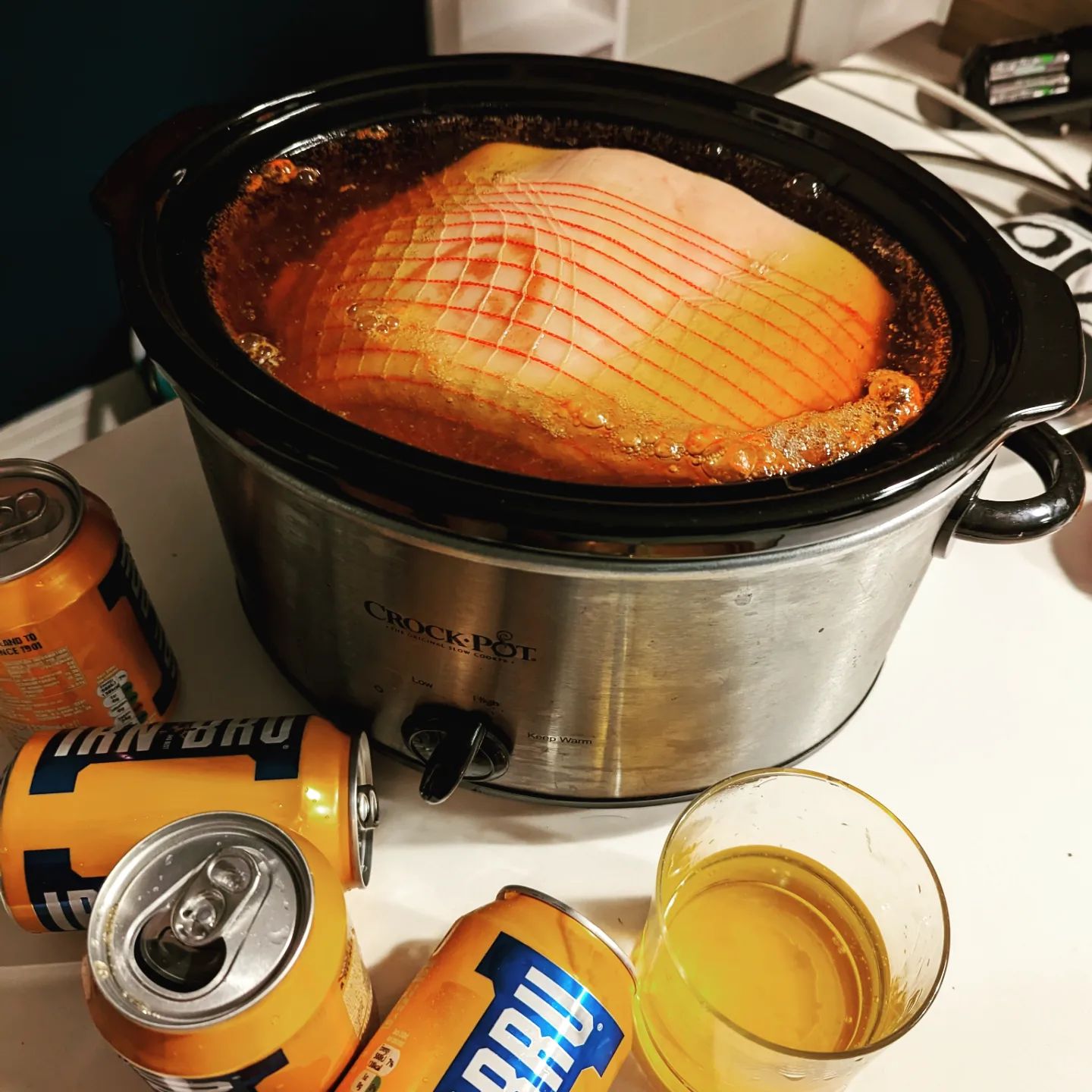 Today's adequate food: slow cooked Irn Bru glazed xmas ham. Made with pre-recipe-change (c 2018?) "shed rested" Irn Bru.